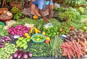 Haryana News Today Hindi, आर्थिक मंदी और महंगी सब्जियों ने बिगाड़ा आमजन..