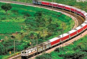 Pooja special train, रेल यात्रियों को मिला तोहफा,पूजा स्पेशल ट्रैन में कर पाएंगे सफर.