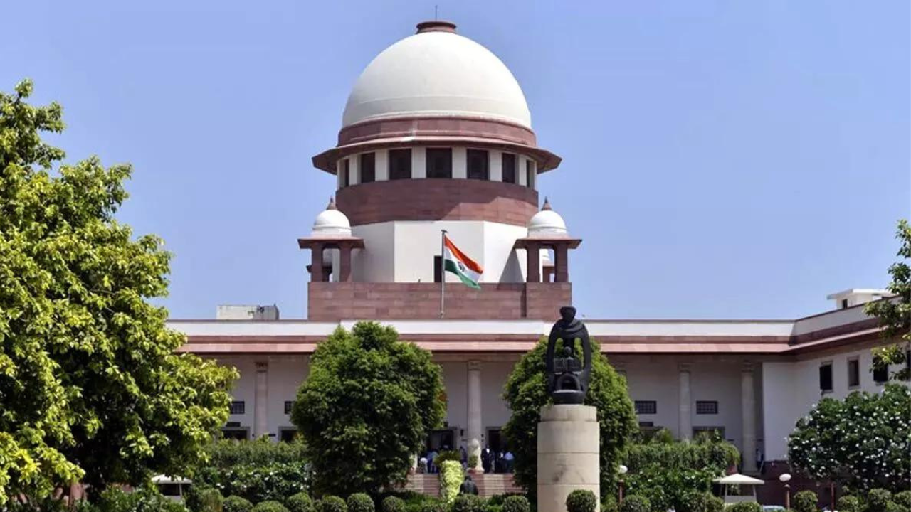 Supreme Court Of India, भ्रष्टाचार से जुड़े मामलों की सुनवाई में तेज़ी लाने के.......