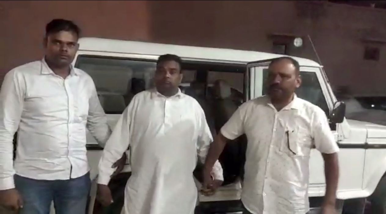 Haryana news, विजिलेंस टीम ने बिजली निगम के JE को रिश्वत लेते हुए रंगे हाथों.....