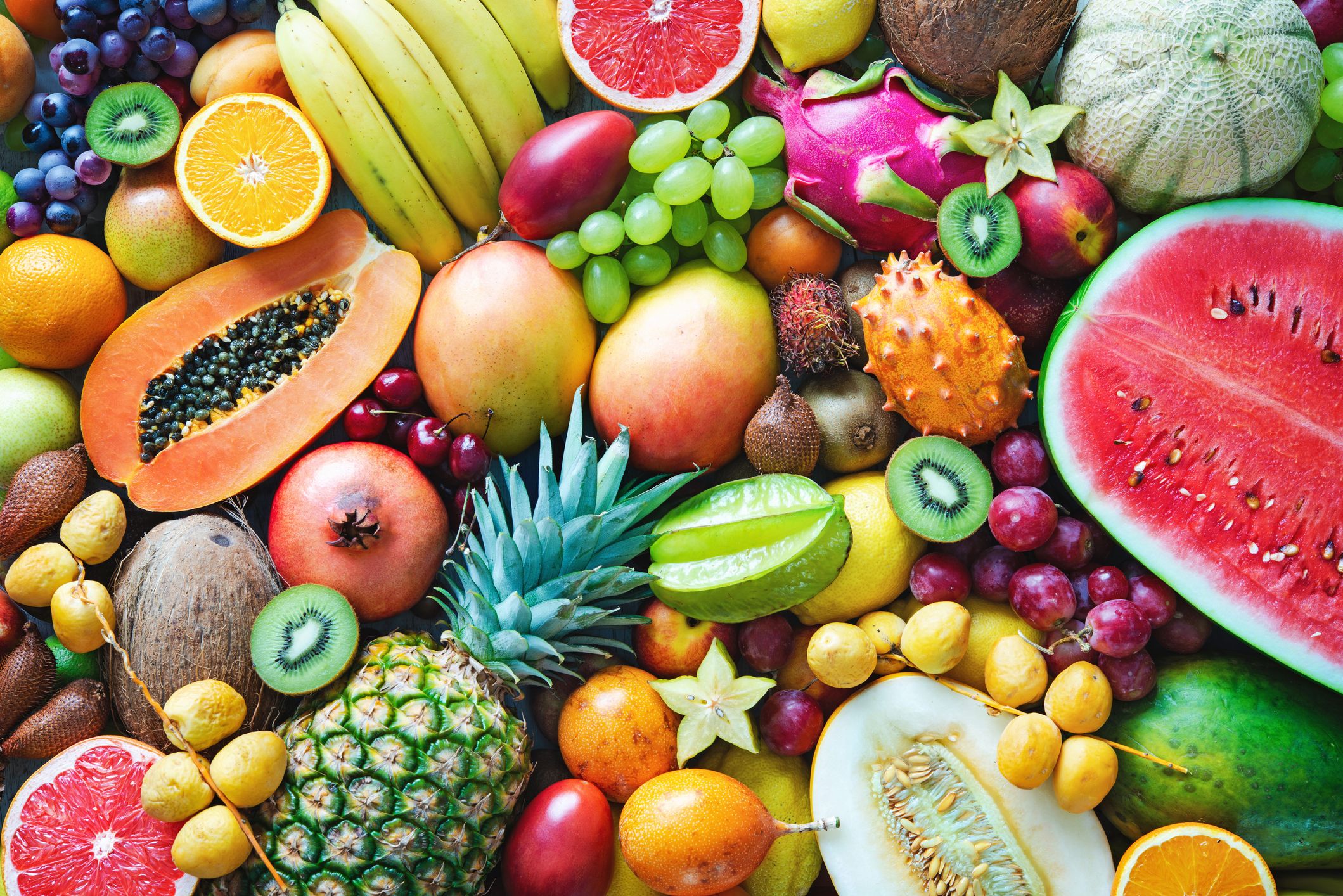 Fact about fruits, आप भी तो नहीं खाते ज्यादा फल ? इन समस्याओं का बढ़ सकता ....