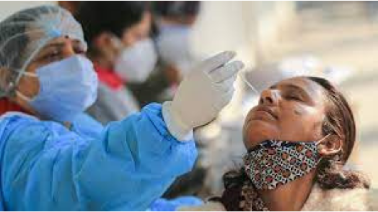 Coronavirus Cases In India,डरा रहे कोरोना के नए मामले,एक दिन में सामने आए...