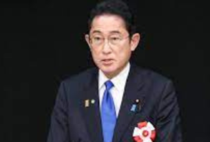 Japan PM Attacked, जापान के पीएम फुमियो पर Smoke bomb से हमला..... | live,