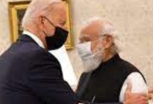 india-us relation,PM मोदी के पास चल कर आए बाइडेन एक दूसरे को लगाया........