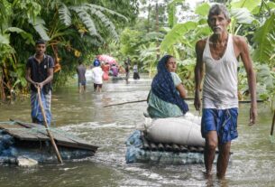 Lakhs of people in 22 districts troubled by floods in Assam, NDRF, SDRF and paramilitary forces enter the fray for rescue