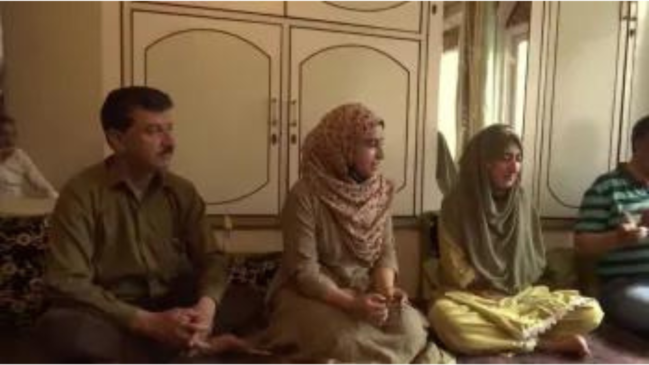  Jammu Kashmir,जम्मू कश्मीर: श्रीनगर की तीन चचेरी बहनों ने एक साथ नीट की....