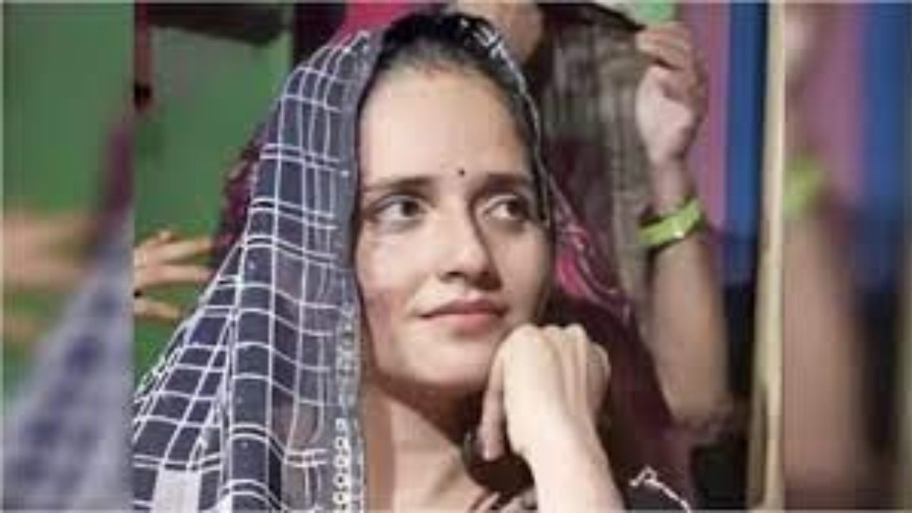 Seema Haider, Pakistani man threatens India to return Seema Haider