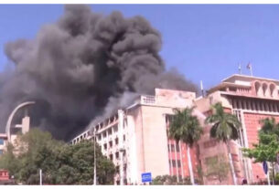 Bhopal: A massive fire broke out in the secretariat, creating panic among the people. bhopal news in hindi