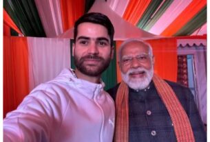 Jammu Kashmir: PM Modi made my dream of taking selfie come true - Businessman Nazim Nazir, PM Modi, Jammu Kashmir, Shrinagar news in hindi