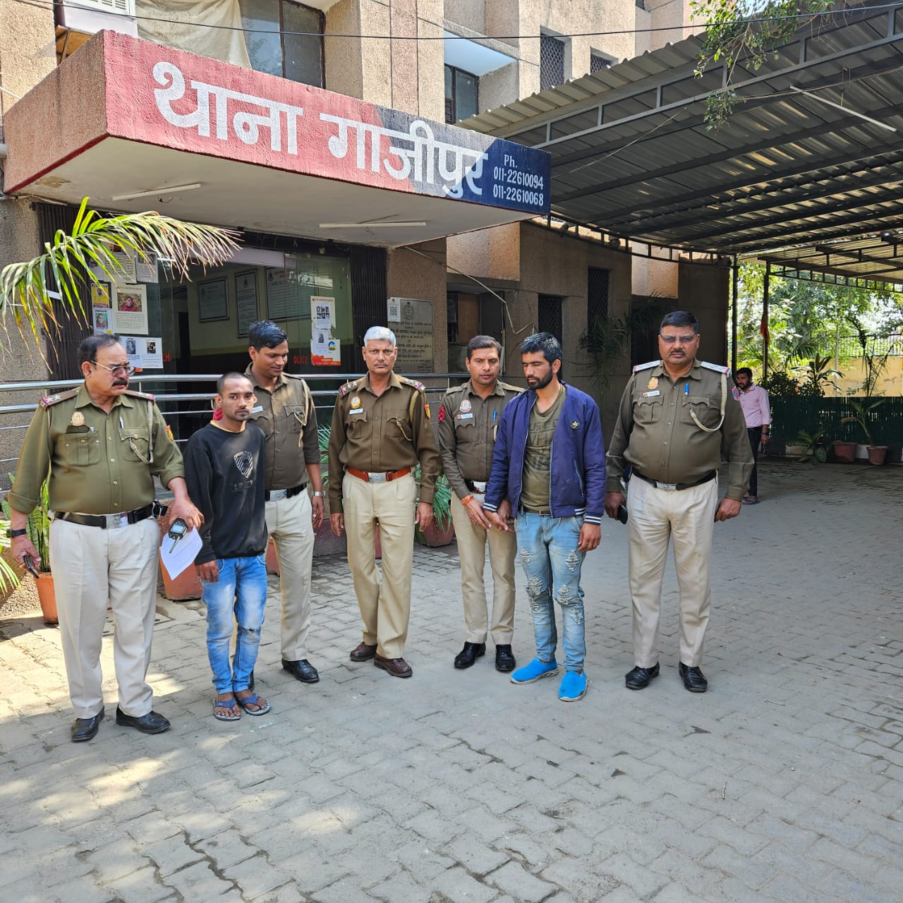 Delhi: Ghazipur police station arrested the criminal and his accomplice,