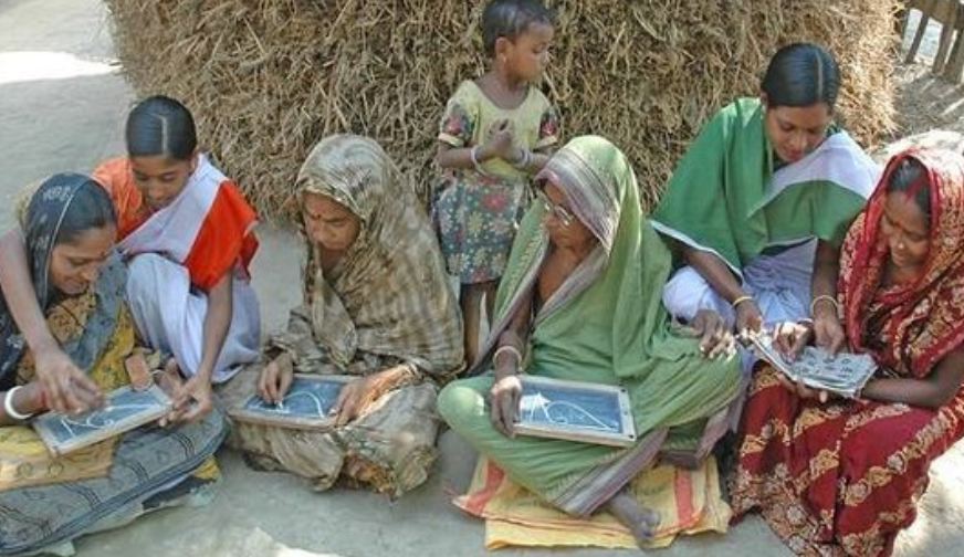 UP: These women of Ghaziabad are setting the example of 'there is no age for education'