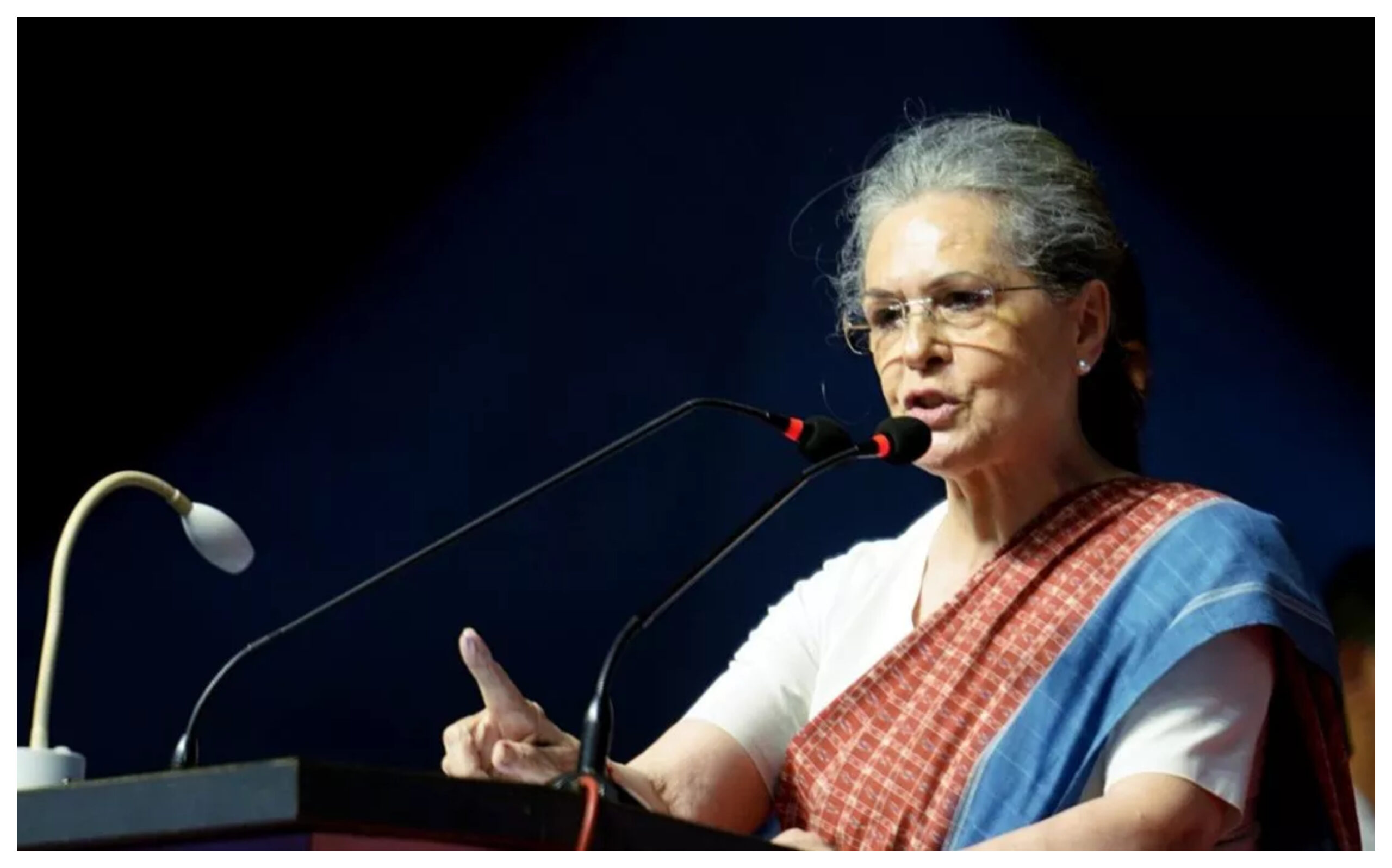 Jaipur: Sonia Gandhi said that a conspiracy is being hatched to change the Constitution, Political news in hindi, Congress, Bjp, Jaipur, Totaltv news in hindi