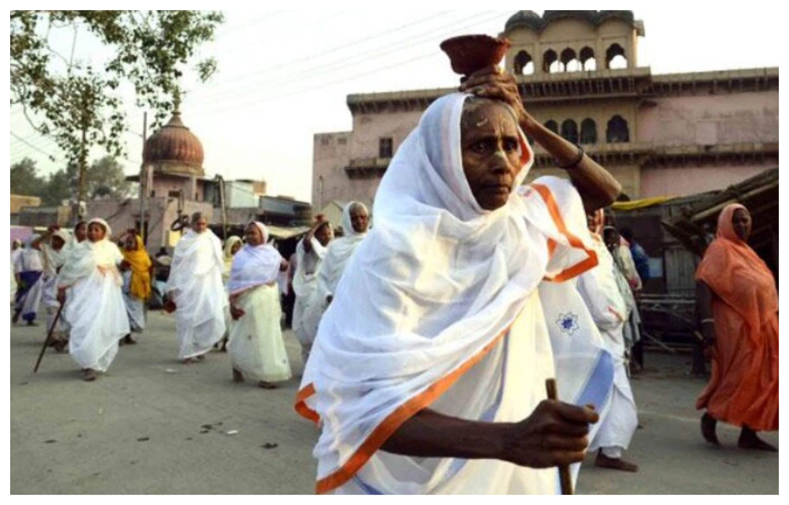 Uttar Pradesh: Widows living in anonymity in Vrindavan, no political party ever took any care, vrindavan, uttar pradesh news, loksabha election 2024 news, totaltv news in hindi