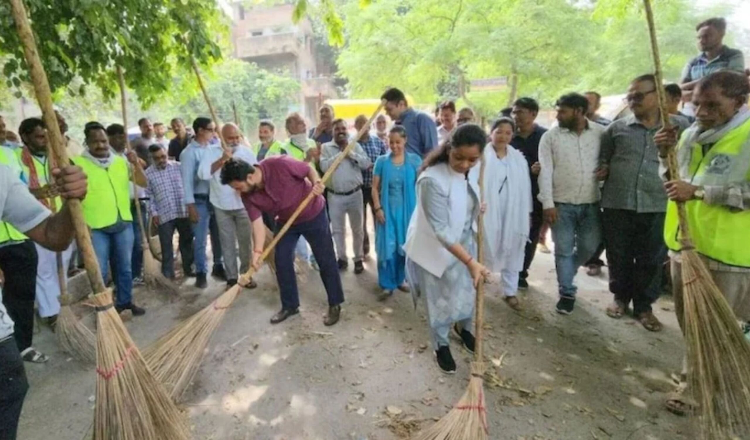 Jammu Kashmir: Doda Municipal Corporation started cleanliness campaign, local people welcomed,