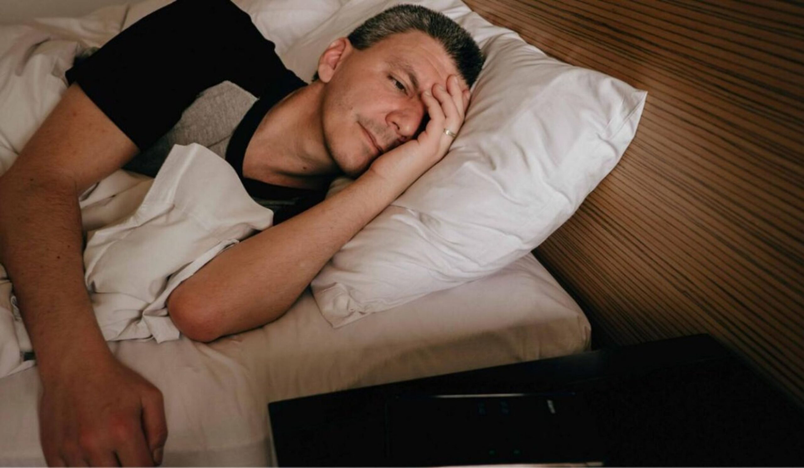 Sleep Problem: You are troubled by tossing and turning at night, adopt these easy methods and sleep peacefully! Sleep disorder, sleep disturbance, what cause sleeplessness, sleep issues, what affects your sleep patterns, melatonin tablets, melatonin uses, melatonin for sleep, how to treat sleep disorder, sleep problem, causes of sleeplessness, how to improve sleep, sleep Reasons and solutions for not coming