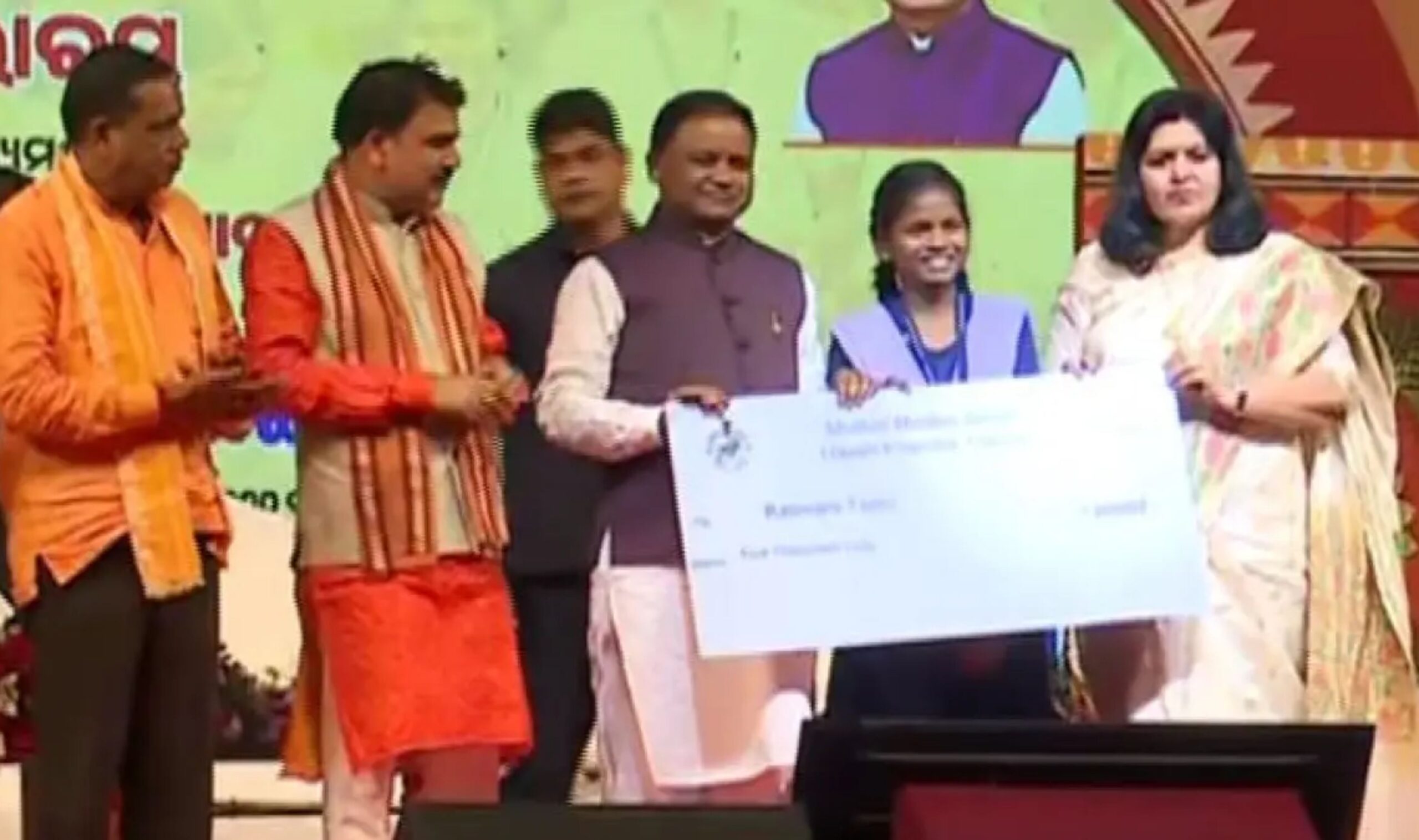 Odisha News: CM Majhi inaugurates tribal fair, starts 'Shaheed Madho Singh Hath Kharcha Yojana',