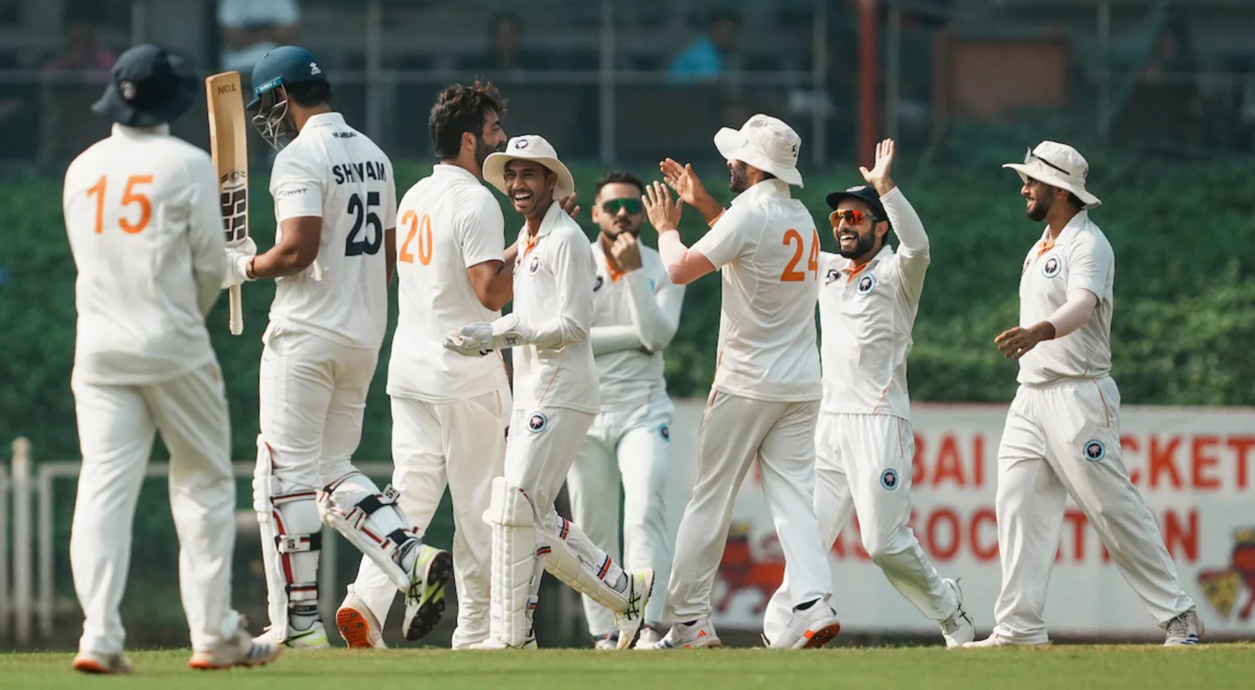 Ranji Trophy: Jammu and Kashmir surprised everyone by defeating Mumbai by 5 wickets, Mumbai vs jammu and kashmir, punjab vs karnataka, ranji trophy, elite group, rohit sharma, shubhman gill, Cricket News in Hindi, Latest Cricket News Updates