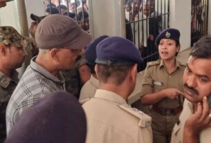 West Bengal: Undertrial prisoner absconds after firing at policemen, police is investigating the matter, West Bengal news,Kolkata News,