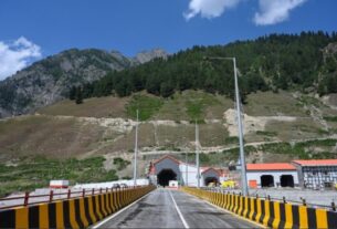 Z Morh Tunnel Inauguration: Now the speed of travel will be faster! PM Modi can inaugurate Z-Morh tunnel on January 13, Jammu Kashmir, Sonamarg, PM Modi, Srinagar, Z Mode Tunnel, Z Mode Tunnel, Sonamarg Connectivity, PM Modi's visit, Jammu Kashmir Development, Jammu Kashmir Tourism, Z Mode Tunnel Inauguration, Winter Connectivity