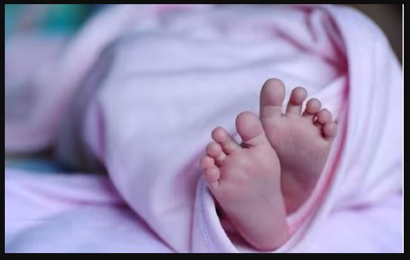 tent="MURDER OF A GIRL CHILD, GHAZIABAD MURDER CASE, MURDER OF 6 MONTH OLD GIRL, गाजियाबाद में बच्ची की हत्या, MURDER IN GHAZIABAD, A 6-MONTH-OLD GIRL WAS MURDERED IN GHAZIABAD, THE BODY WAS BURIED IN GHAZIABAD