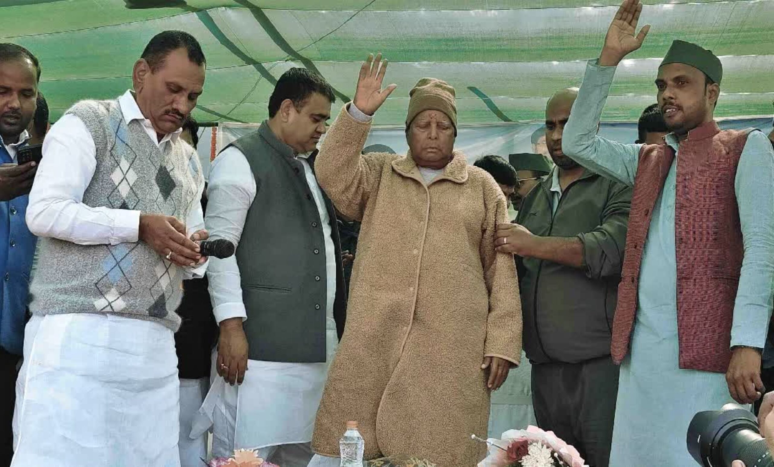 Bihar News: "Tejashwi has to be made CM, we will not bow down before anyone"- Lalu Yadav, Lalu Prasad Yadav, Nalanda, Lalu Yadav, Bihar Assembly Elections, Lalu Yadav, Bihar Assembly Elections RJD chief Lalu Yadav made a big announcement in Nalanda