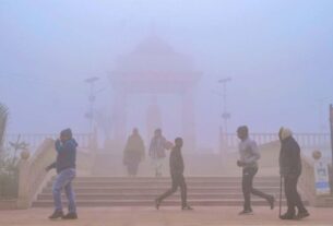 Delhi Weather: Layer of fog seen in Delhi, AQI remains in poor condition, Delhi Weather, Delhi Weather Today, Delhi Weather News, Delhi Weather Forecast, delhi mausam ka hl, delhi mausam ki jankari, Delhi Weather latest news, Delhi Weather Update, Delhi Weather, Delhi Weather Status, Delhi Weather Information, Delhi Weather Forecast, Delhi Weather Today