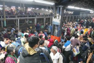 New Delhi: Tight security arrangements at New Delhi railway station, 18 people died in a stampede last week. new-delhi-city-general,New Delhi railway station, stampede, Prayagraj, women fainted, platform, overcrowding, chaos, Indian Railways, Stampede like Situation, New Delhi Pyaragraj, Mahakumbh Stampede, New Delhi Railway Station Stampede, ,Delhi news