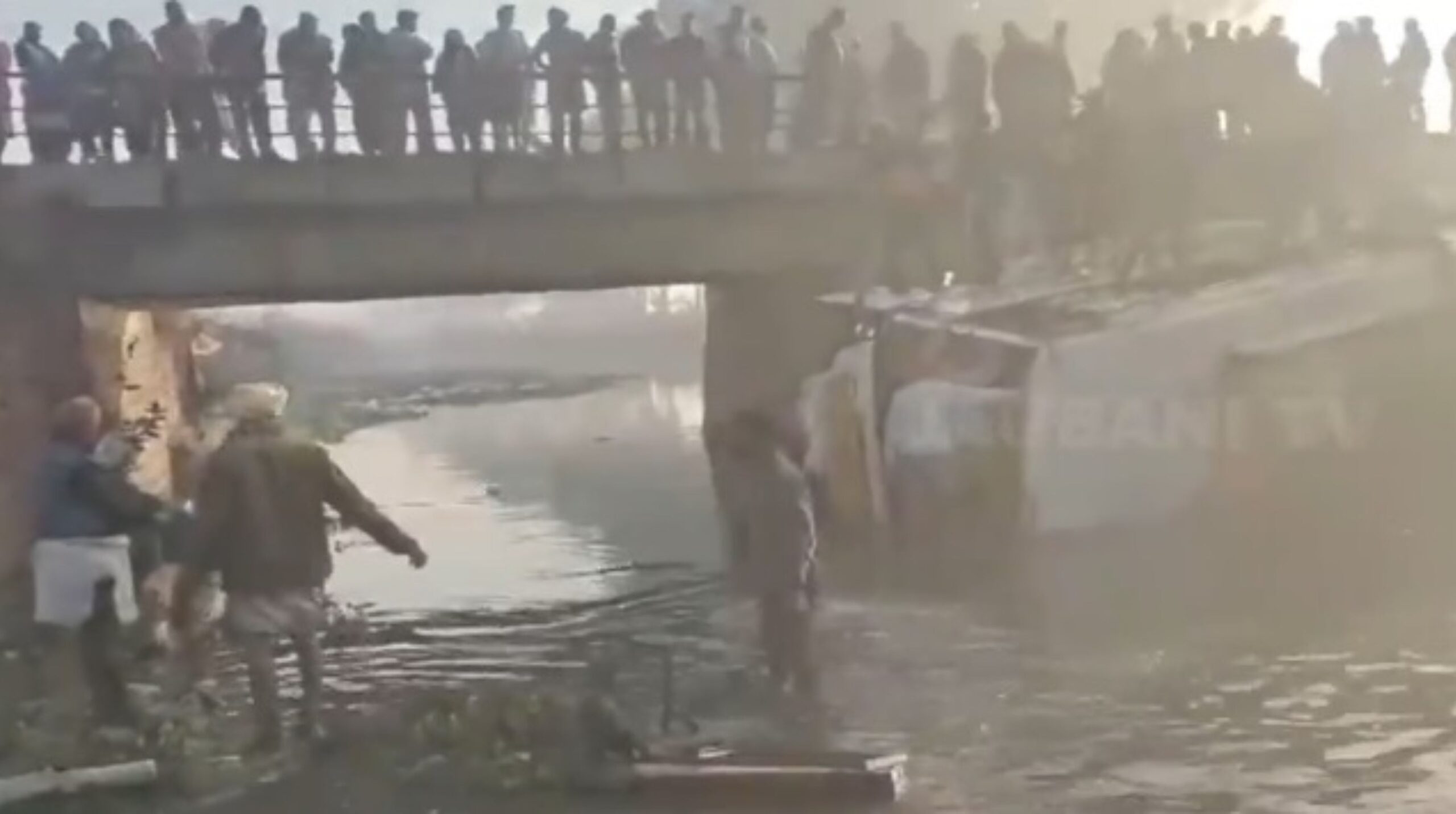 Accident News: Bus falls into drain in Faridkot, fear of death of 5 passengers, Punjab, Punjab accident, Faridkot road accident, Faridkot accident news, bus accident, bus falls in drain, Punjab, Punjab accident, Faridkot road accident, Faridkot accident news, bus accident, bus falls in drain, Chandigarh News