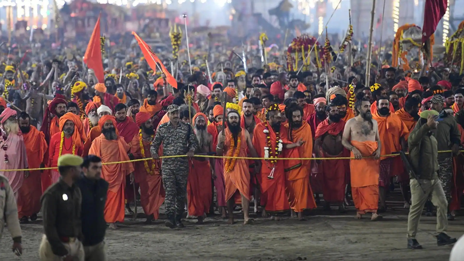 mahakumbh live update, kumbh mela day 44 photos, Mahashivratri, prayagraj mahakumbh 2025 day 44, 44th day of kumbh mela 2025, mahakumbh 2025 snan time, mahakumbh tent booking, pragraj special train, mahakumbh snan muhrat, mahakumbh akhada, mahakumbh prayagraj weather, makar sankranti