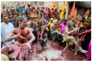 Uttar Pradesh: 'Rang Bhari Ekadashi' procession taken out amid tight security in Sambhal, Ekadashi Holi in Sambhal, Ekadashi Holi controversial Jama Masjid, Holi of Sambhal Jama Masjid