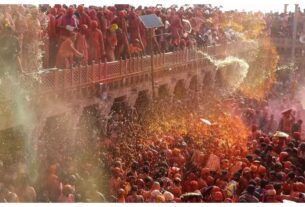 Vrindavan: Holi celebrations in Braj, devotees playing with colors and flowers in Krishna's city Vrindavan, When is Braj Holi, Braj Holi 2025 dates, Mathura Braj Holi, Vrindavan Braj Holi, Braj Holi 2025 schedule, Braj Holi date, Holi 2025 Braj, Holi 2025, Mathura Holi celebrations, Vrindavan Holi, Mathura News in Hindi, Latest Mathura News in Hindi, Mathura Hindi News