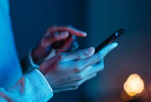 Smartphone: Reduce the use of smartphone and make life happier, smartphone detox, 3 days without smartphone, reduce smartphone usage, effects of smartphone break, changes after no smartphone, smartphone habits, daily life improvements, benefits of less smartphone use, phone-free lifestyle, impact of smartphone reduction