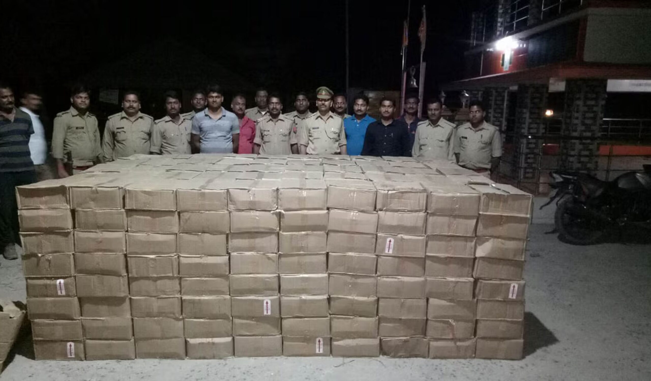 Bihar Crime: More than 86 liters of liquor seized in Vaishali, 2 smugglers arrested, Bihar Crime, Bihar, Vaishali, Police, Liquor smuggling