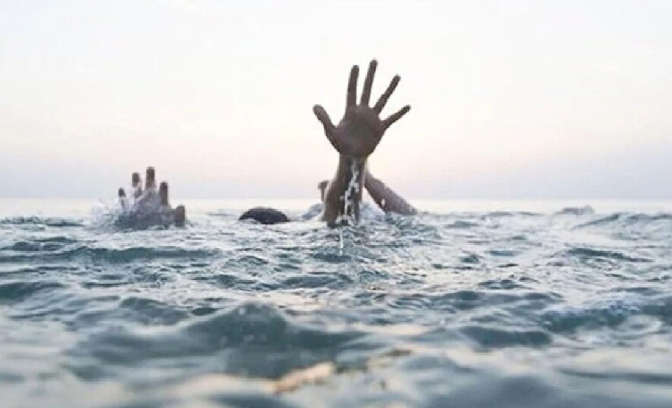 andhra-pradesh-boat-became-unbalanced-due-to-strong-winds-two-people-drowned-in-godavari-river, Andhra Pradesh, Godavari River, Boat got unbalanced, two people died, Andhra Pradesh, Godavari River, Boat got unbalanced, two people died