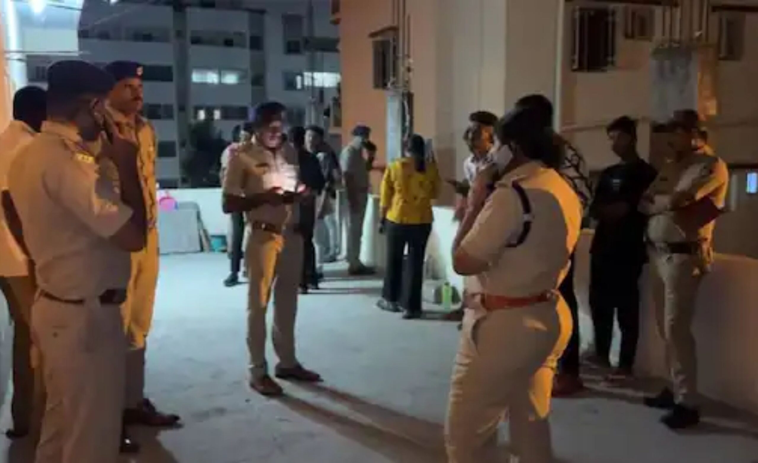 Karnataka: Woman's body found in suitcase, husband arrested, wife dead body in suitcase, karnataka news, karnataka news, bengaluru news, body in suitcase, husband killed wife, bengaluru news, murder in bengaluru, dead body in suitcase, husband killed his wife