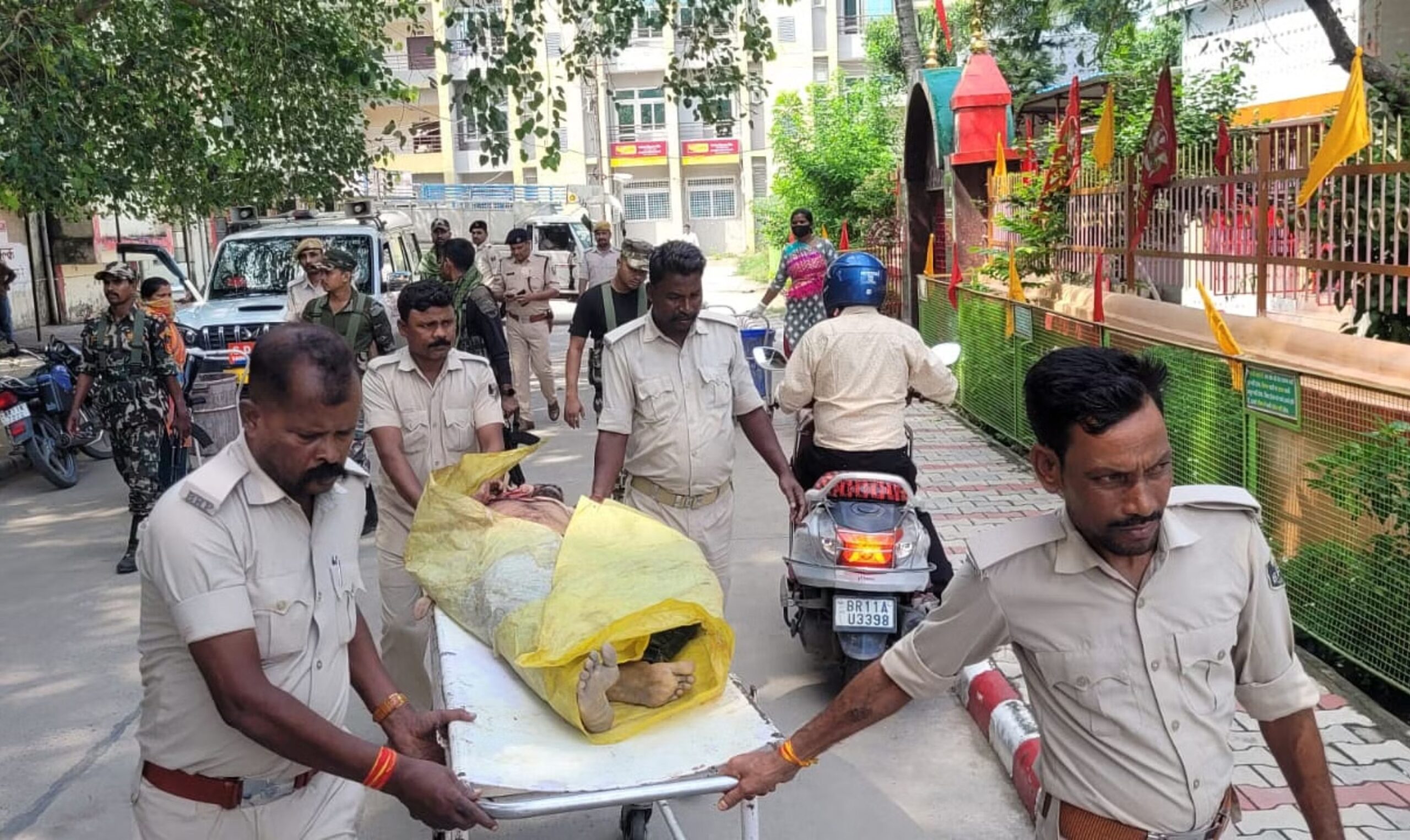 Bihar Crime: Encounter between police and miscreants, criminal with a bounty of Rs 3 lakh killed in the encounter, Chunmun Jha, Tanishq Loot, Tanishq Robbery Case, Araria, Araria Police, Encounter, Bihar, Bihar Latest News, Bihar News in Hindi, Bihar News, Chunmun Jha, Tanishq Loot, Tanishq Robbery Case, Araria, Araria Police, Encounter, Bihar, Bihar Latest News, Bihar News, Bihar Crime News