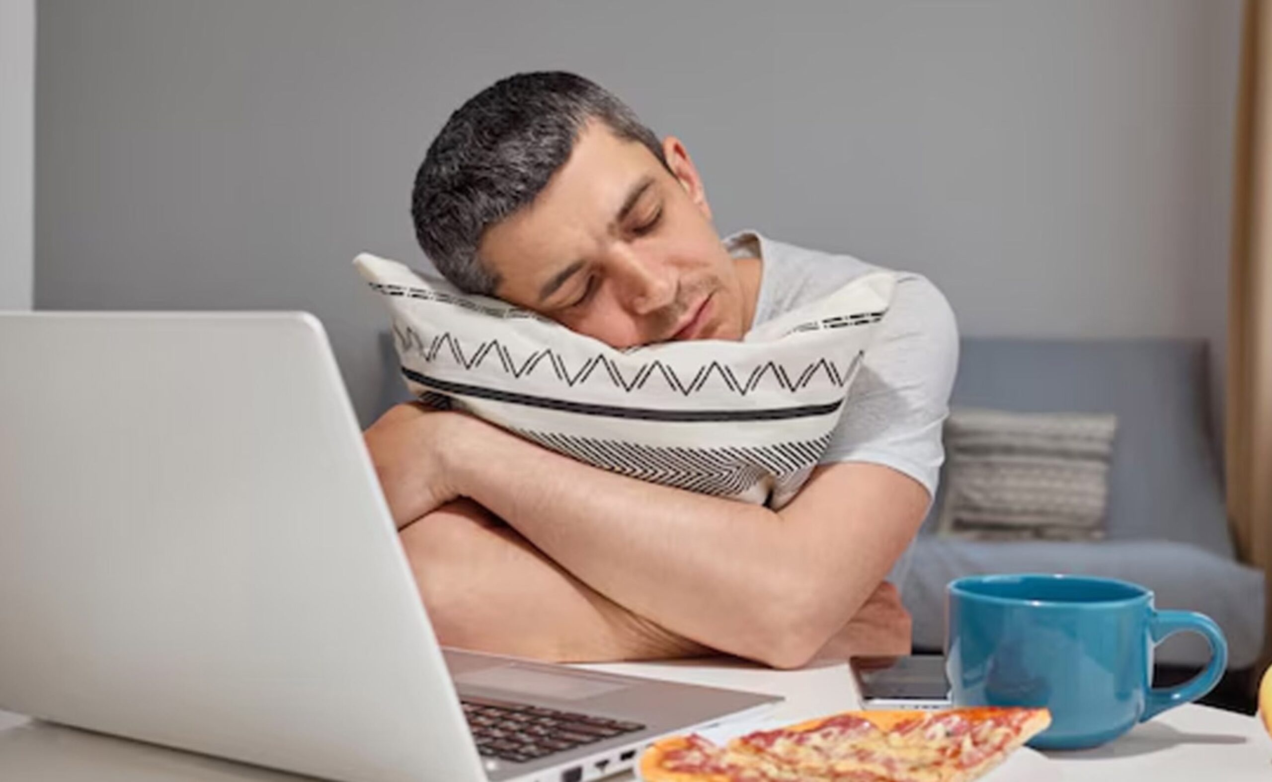 Afternoon Sleep: Do you also feel sleepy in the afternoon? Know the reason and ways to overcome it, sleepy at work, tips to prevent sleepiness at work, sleepy during the day, preventing sleepiness, preventing sleepiness during the day, sleepy, sleepy during the day, Health, LIfestyle