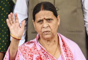 Bihar Politics: Politics heated up in Bihar... Poster against Nitish Kumar's rule put up outside Rabri Devi's residence, bihar politics, nitish kumar, rabri devi, clash between nitish-rabri, clash between rabri devi and ashok chaudhary, bihar politics, nitish kumar, rabri devi, clash between nitish-rabri