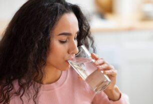 Morning Drink: Do you also drink lukewarm water in the morning? You will be surprised to know the benefits, warm water health benefits, health benefits of warm water, Drinking hot water benefits, benefits of drinking water in the morning, reasons to drink water in the morning, why to drink water empty stomach, benefits of drinking lukewarm water, what happens by drinking lukewarm water in the morning, benefits of drinking hot water, why should one drink lukewarm water