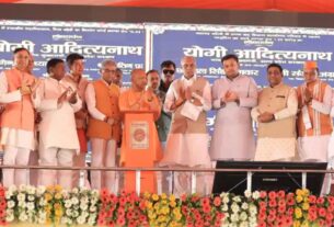 Uttar Pradesh: CM Yogi inaugurated and laid the foundation stone of projects worth Rs 933 crore in Bareilly, Cm yogi adityanath, cm yogi in bareilly, cm yogi twitter, cm yogi news, bareilly news, bareilly news today, bareilly news hindi, up news in hindi, cm yogi bareilly visit, CM Yogi Adityanath, Bareilly News, CM Yogi Bareilly