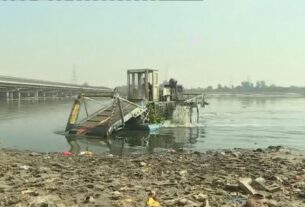 Yamuna River Cleaning: Cleaning of Yamuna river started in Wazirabad, Delhi... Know what is the government's plan?, new-delhi-city-local,Yamuna River, Water Pollution, Sewage Treatment Plants, Biochemical Oxygen Demand, Dissolved Oxygen, Fecal Coliform, Delhi Pollution Control Committee, Yamuna River Pollution, Yamuna Pollution Control, Delhi Yamuna Pollution, Yamuna River, Water Pollution, Environmental Degradation, Health Hazards, Clean, up Initiatives, Yamuna Action Plans, Government Efforts, Biodiversity Conservation, Economic Impact, Sustainable Development,Delhi news, Delhi news, #delhi, #DelhiPollution, #pollution, #pollutioncontrol, #LatestNews, #yamunariver, #waterpollution, #cleaning,, #RekhaGupta, #BJPGovernment, #Delhibjp, #politics, #biodiversity, #EconomicImpact, #sustainabledevelopment