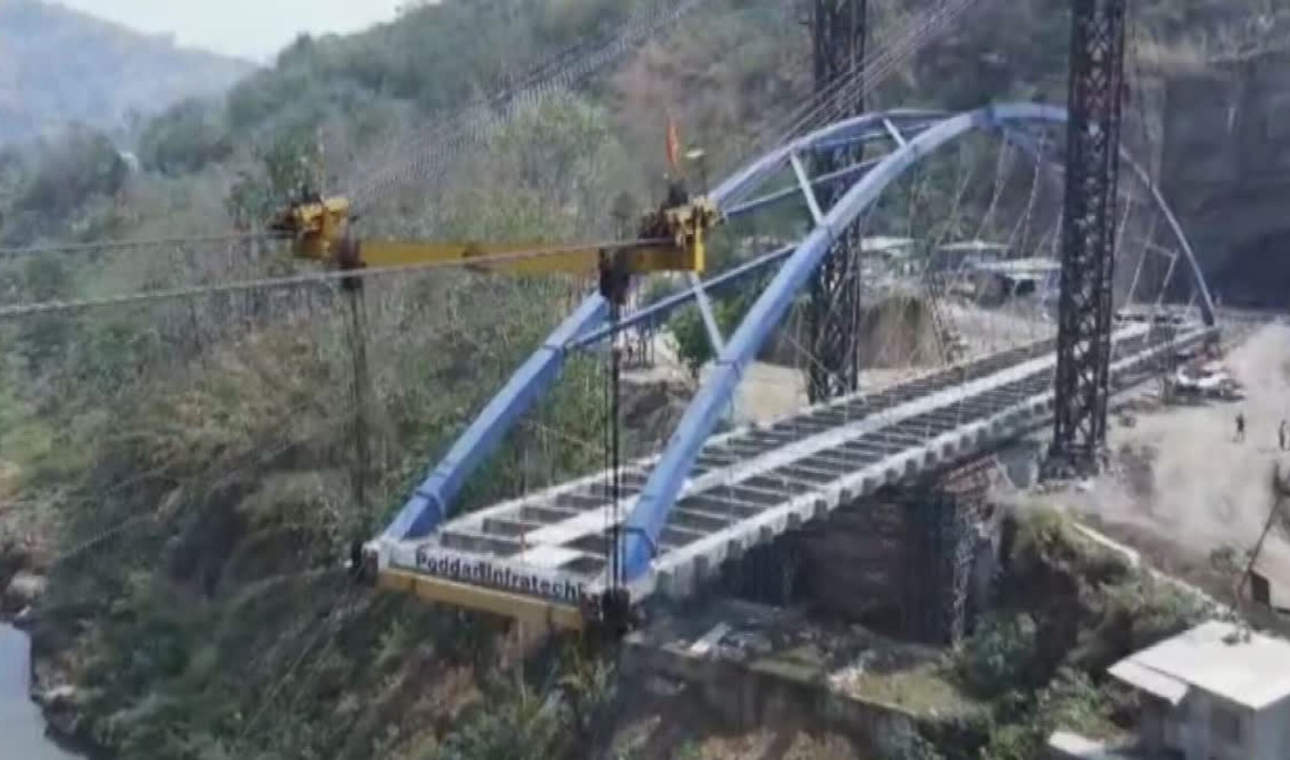 Mizoram: Connectivity will improve between Aizawl and Lengpui airport, bridge is being built over Tlawang river, Tlawng River, Tlawng River Bridge, Mizoram Bridge, Tlawng River, Mizoram Bridge over Tlawng River, Mizoram: The bridge over Tlawng River is set to boost connectivity between Aizawl and Lengpui airport.