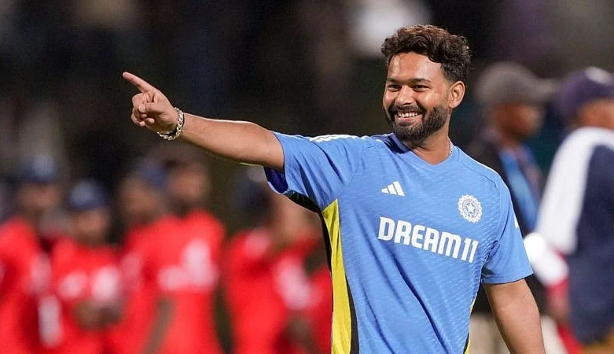 IPL 2025: Rishabh Pant, who is surrounded by criticism, has the challenge of giving Lucknow Super Giants another win,