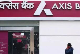 Axis Bank': 
