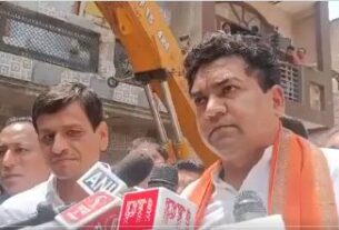 building collapsed in Mustafabad, building collapsed in Delhi, Delhi building collapsed