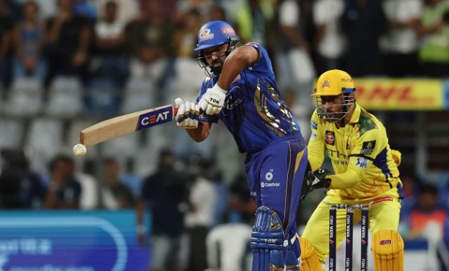MI vs CSK Live Score: