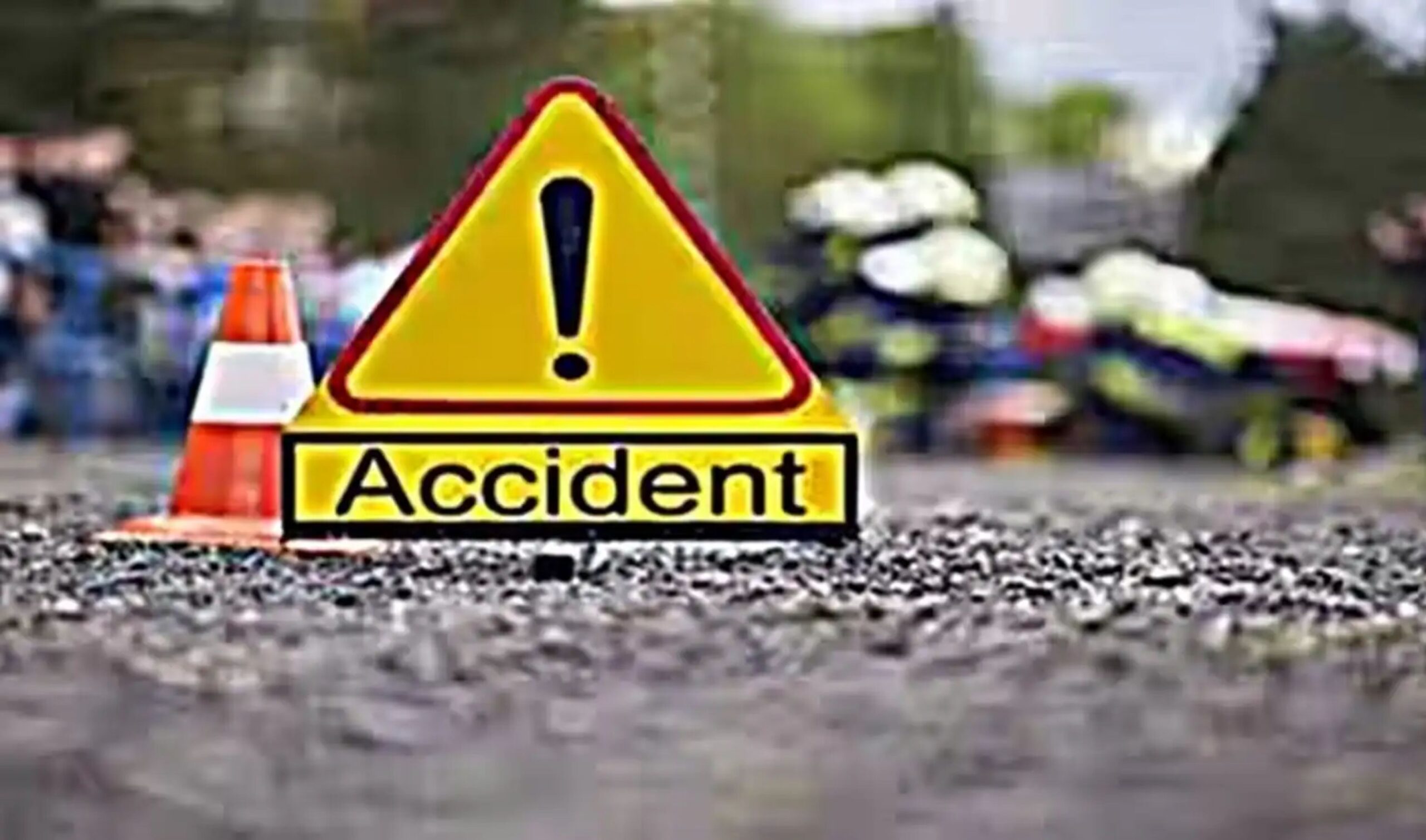 Road Accident: Car and lorry collide on Hubli-Vijayapura highway, 5 people killed, Karnataka road accident, Chitradurga accident, Car truck collision, Five killed in accident, Fatal crash in Karnataka, Head-on collision, Bengaluru residents accident, Sibar village crash