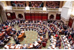 America: New York State Senate passes resolution to celebrate 75th anniversary of Indian Constitution, Us, usa news, new york senate, indian constitution, World News in Hindi, World News in Hindi, World Hindi News, America, New York