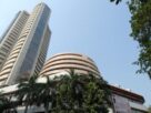 Share Market: Stock market fell due to profit booking in IT stocks, Bharti Airtel fell by about three percent,