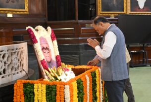 Politics: Tributes paid to former Lok Sabha Speaker Dr. Neelam Sanjeev Reddy on his birth anniversary,